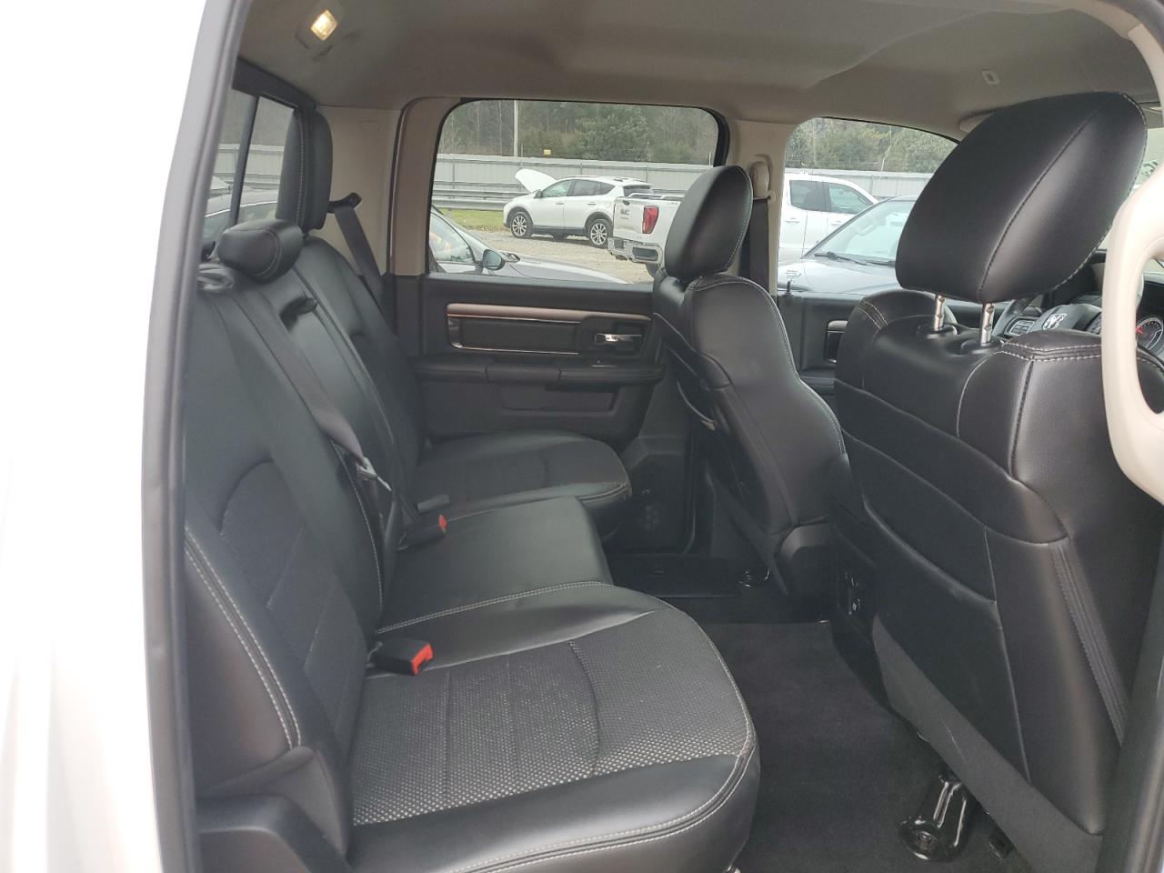 2018 RAM 1500 - Image 10