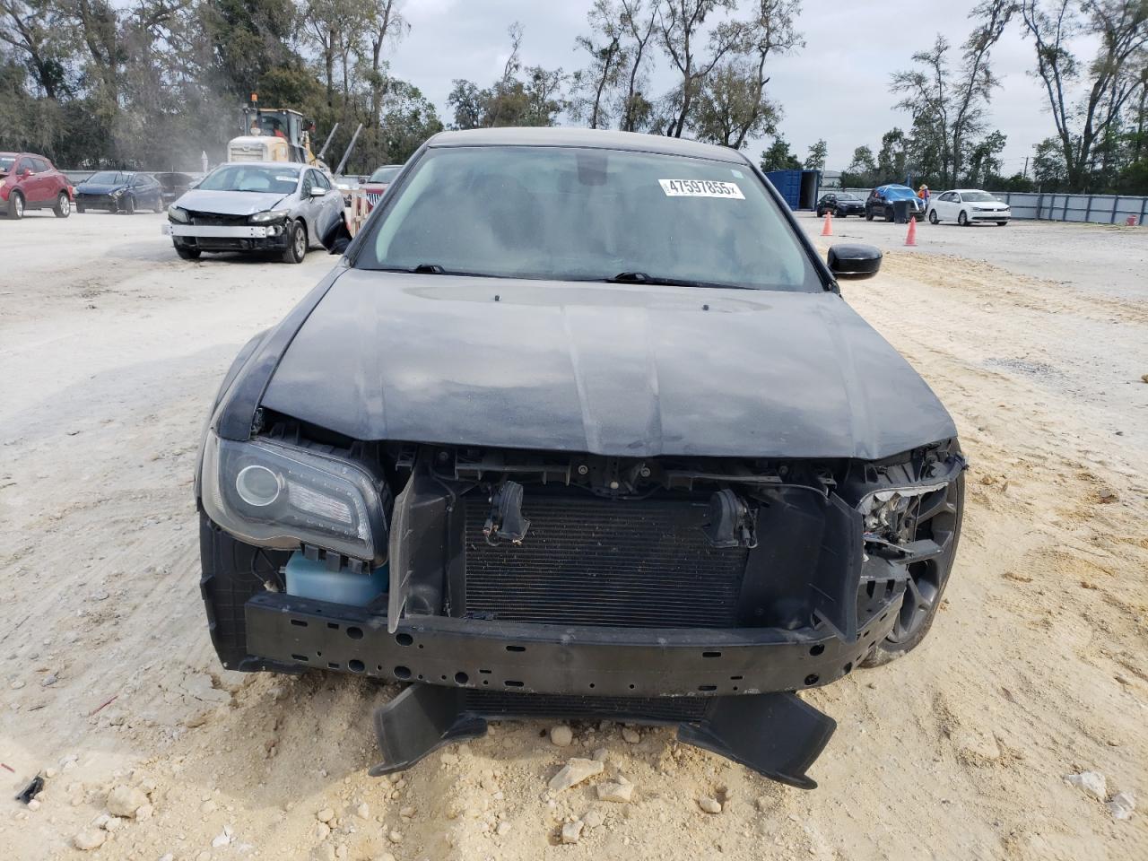 2019 Chrysler 300 - Image 5