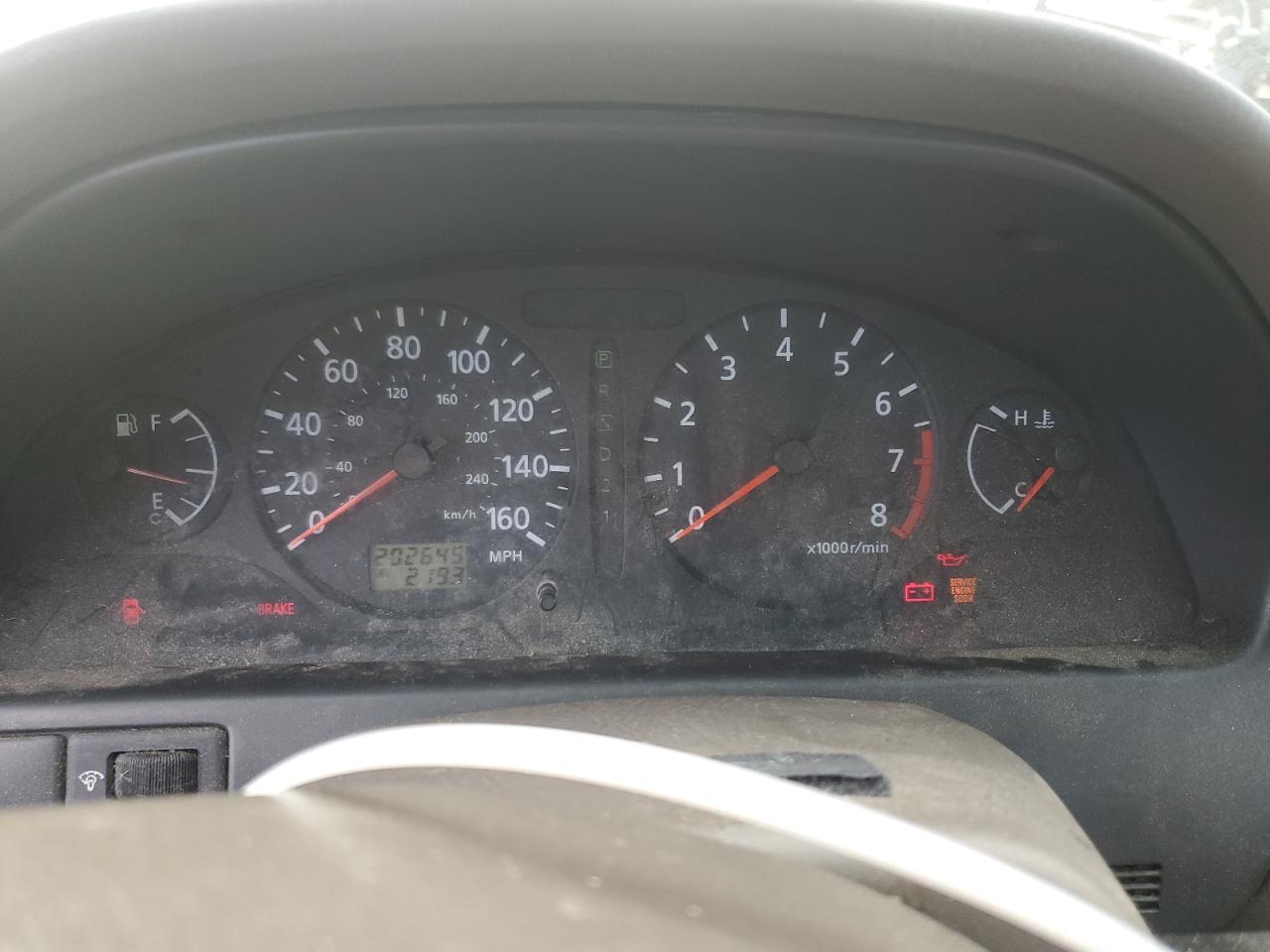 2000 Nissan Maxima - Image 9