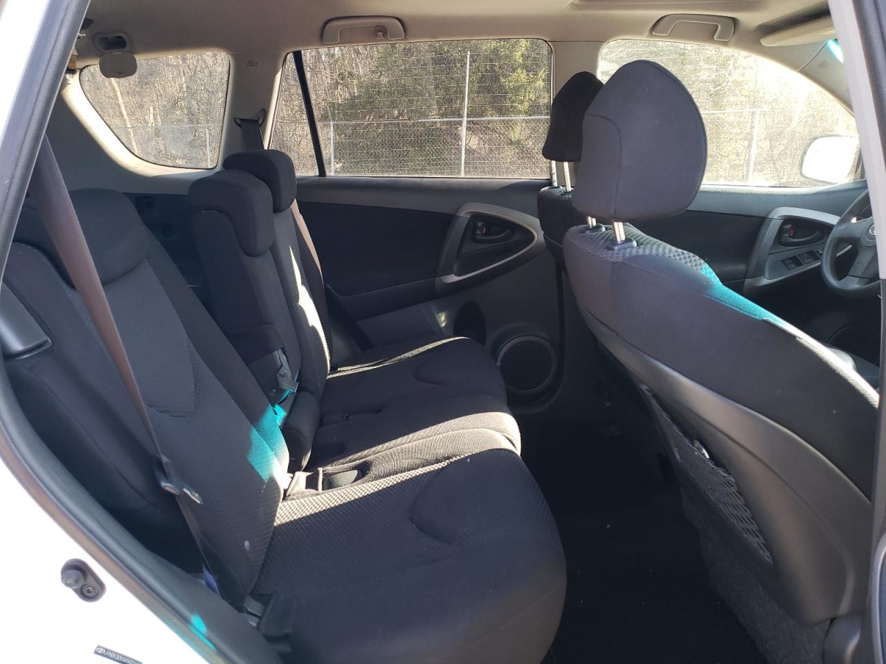 2006 Toyota RAV 4 - Image 11