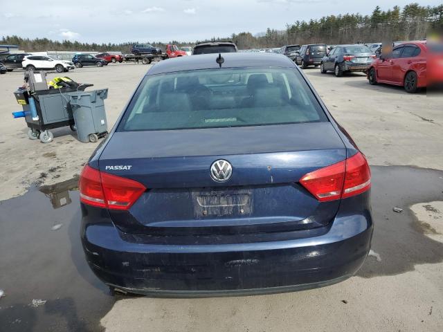 Sedans VOLKSWAGEN PASSAT 2013 Granatowy