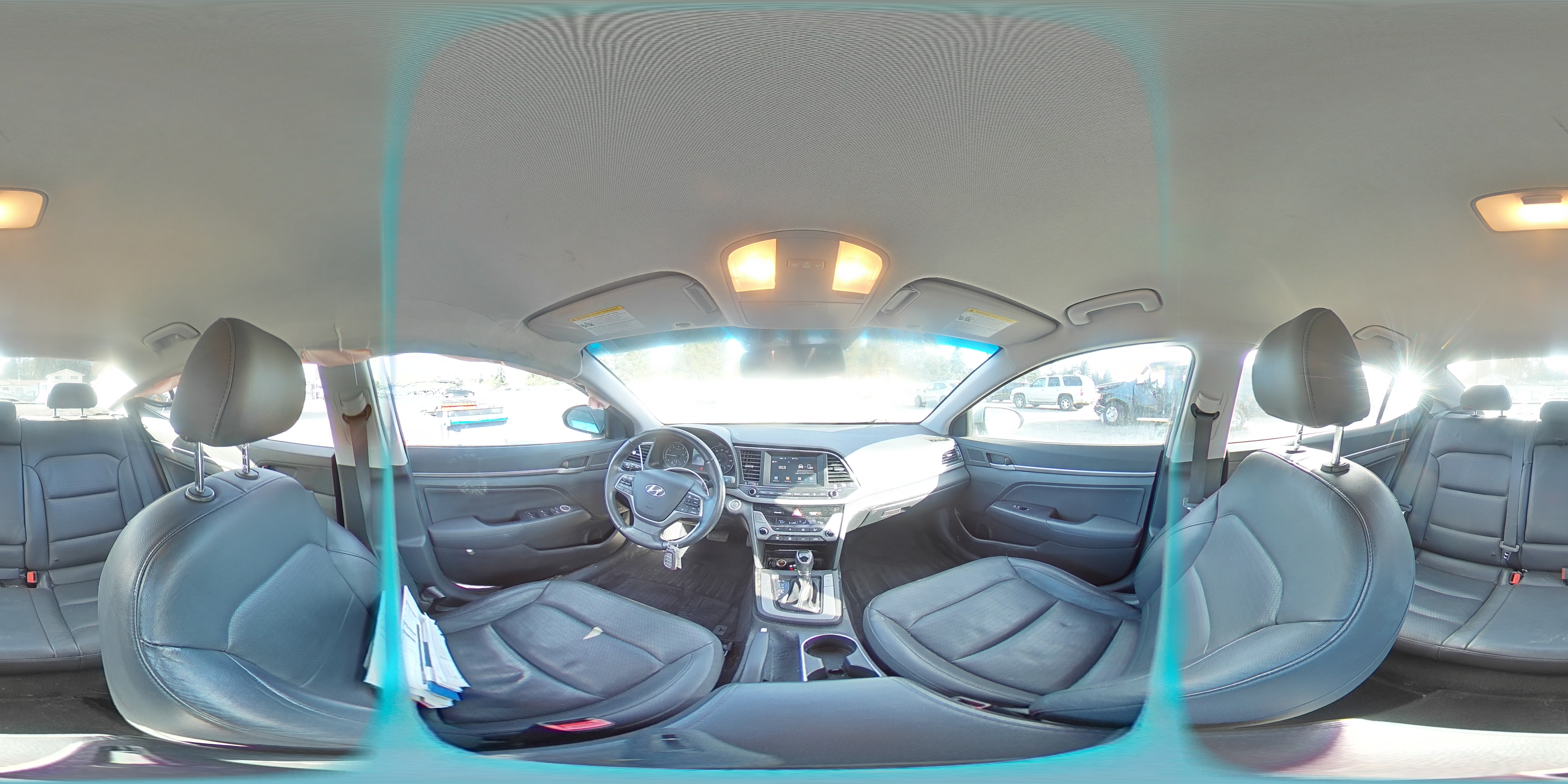 2017 Hyundai Elantra - Image 13