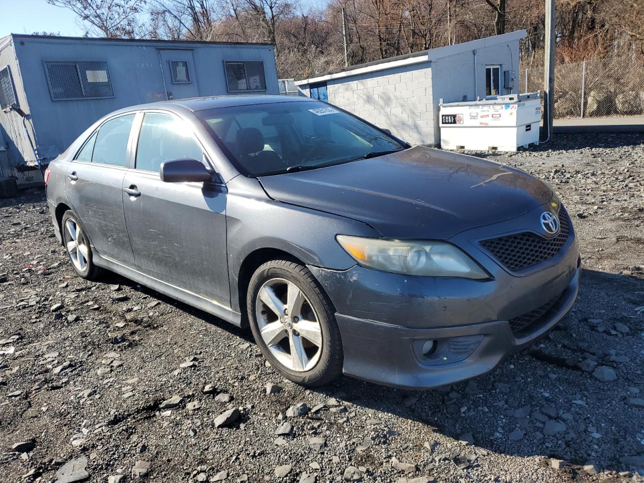 2011 Toyota Camry - Image 4