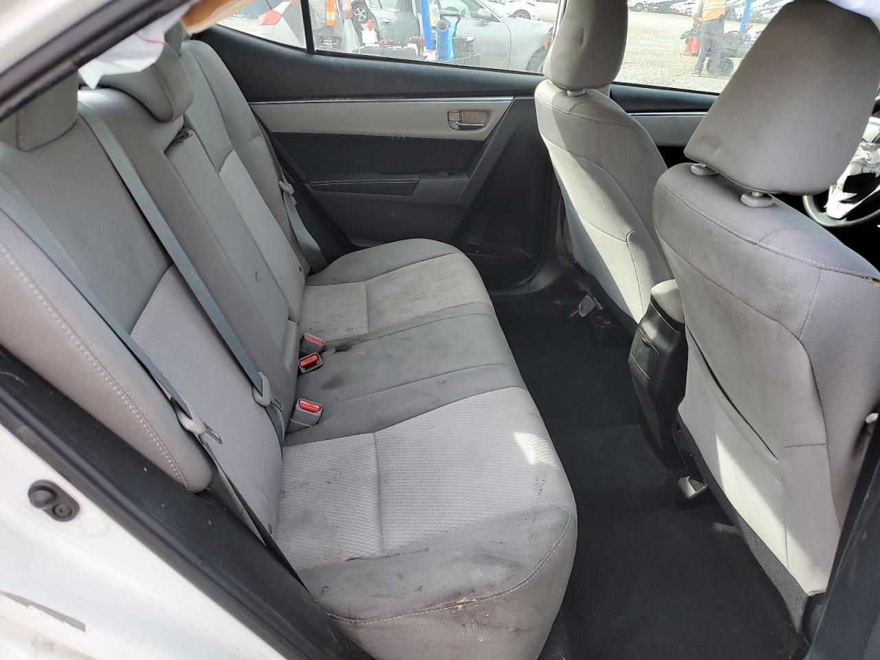 2015 Toyota Corolla - Image 10