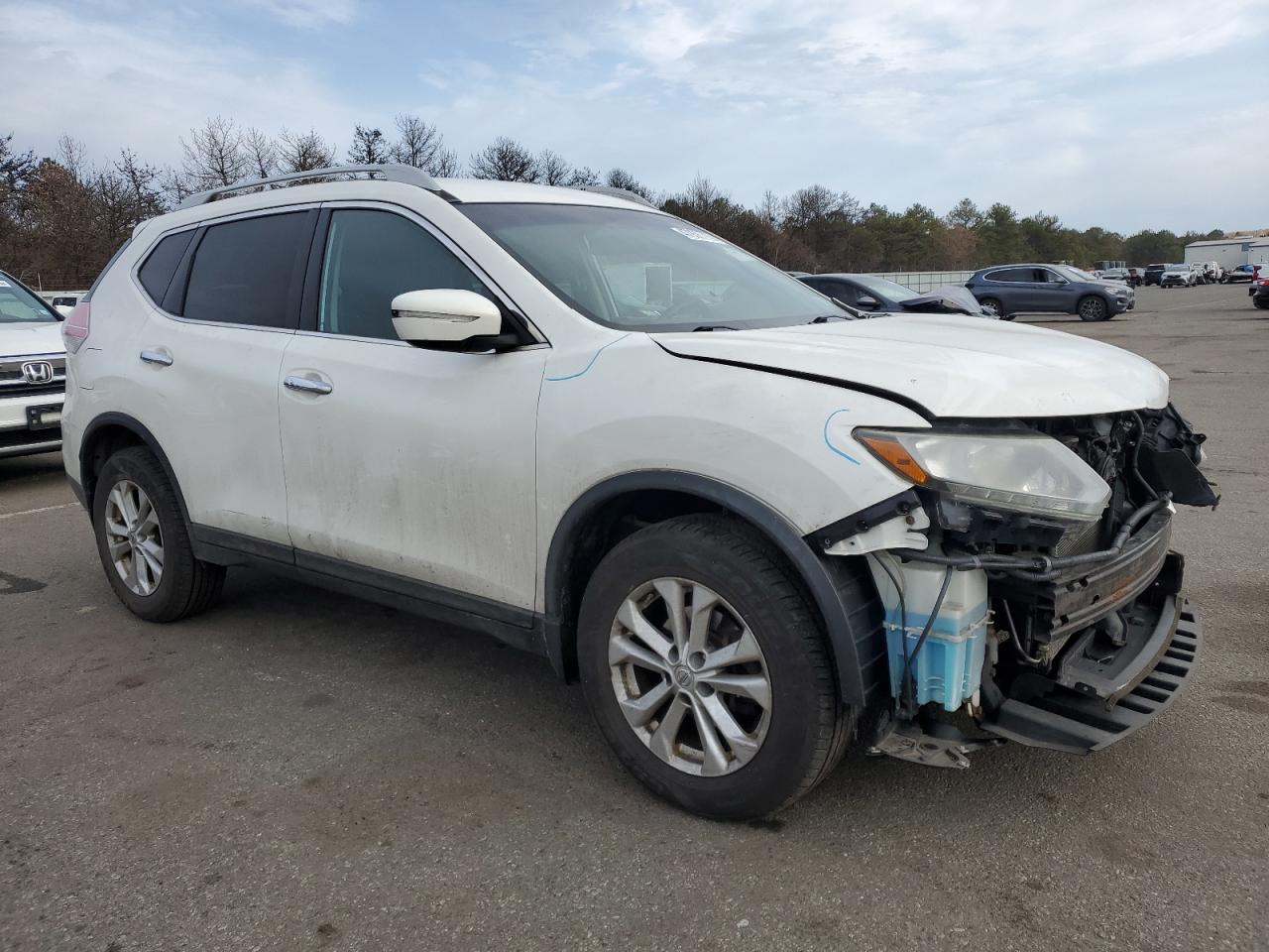 2014 Nissan Rogue - Image 4