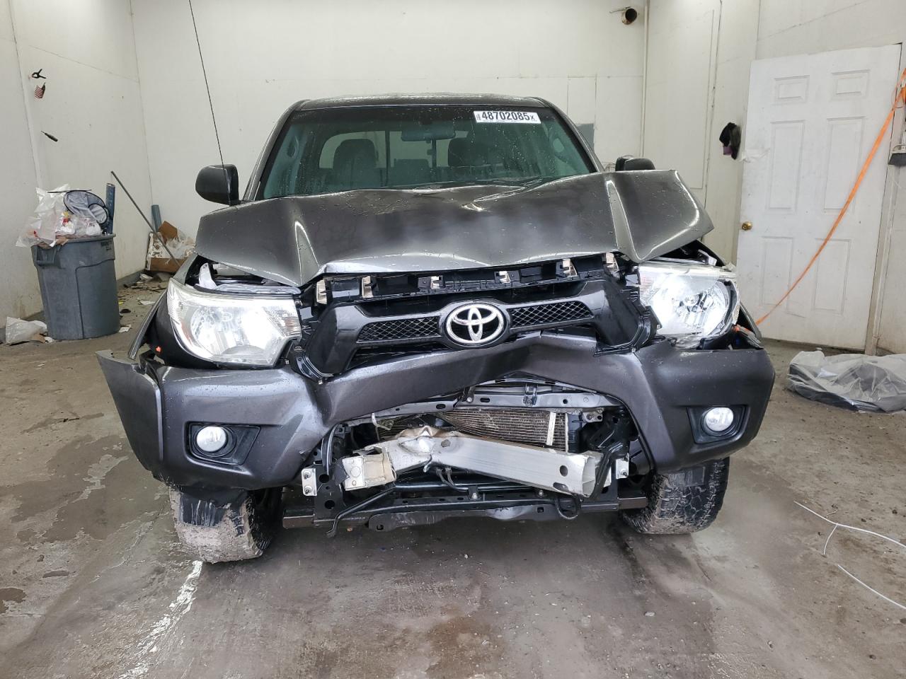 2014 Toyota Tacoma - Image 5