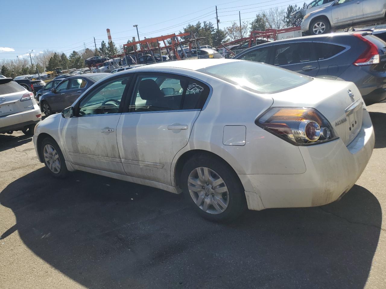 2011 Nissan Altima - Image 2
