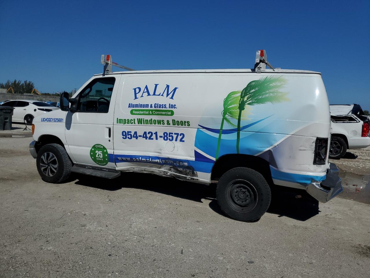 2006 Ford Econoline - Image 2