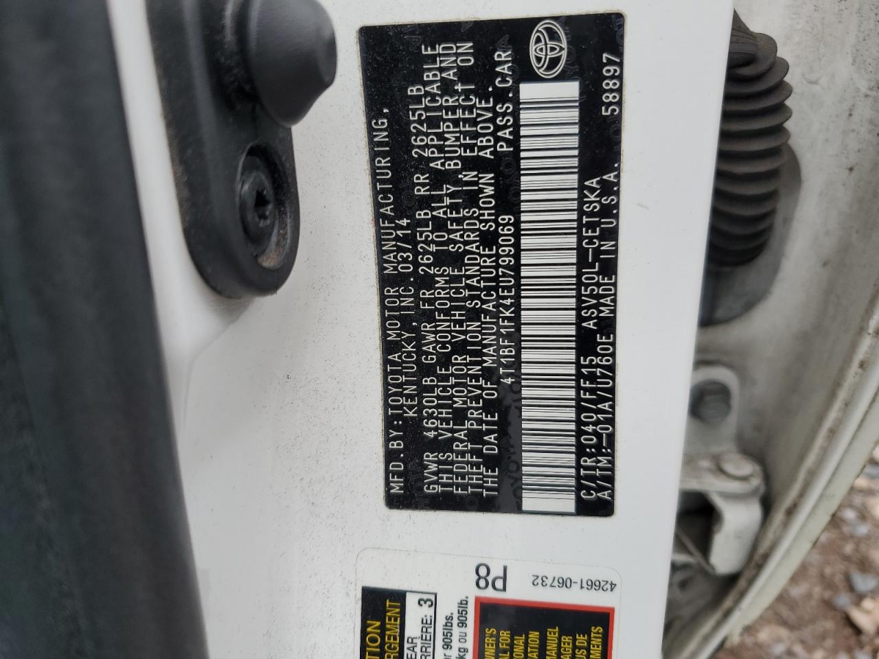 2014 Toyota Camry - Image 12