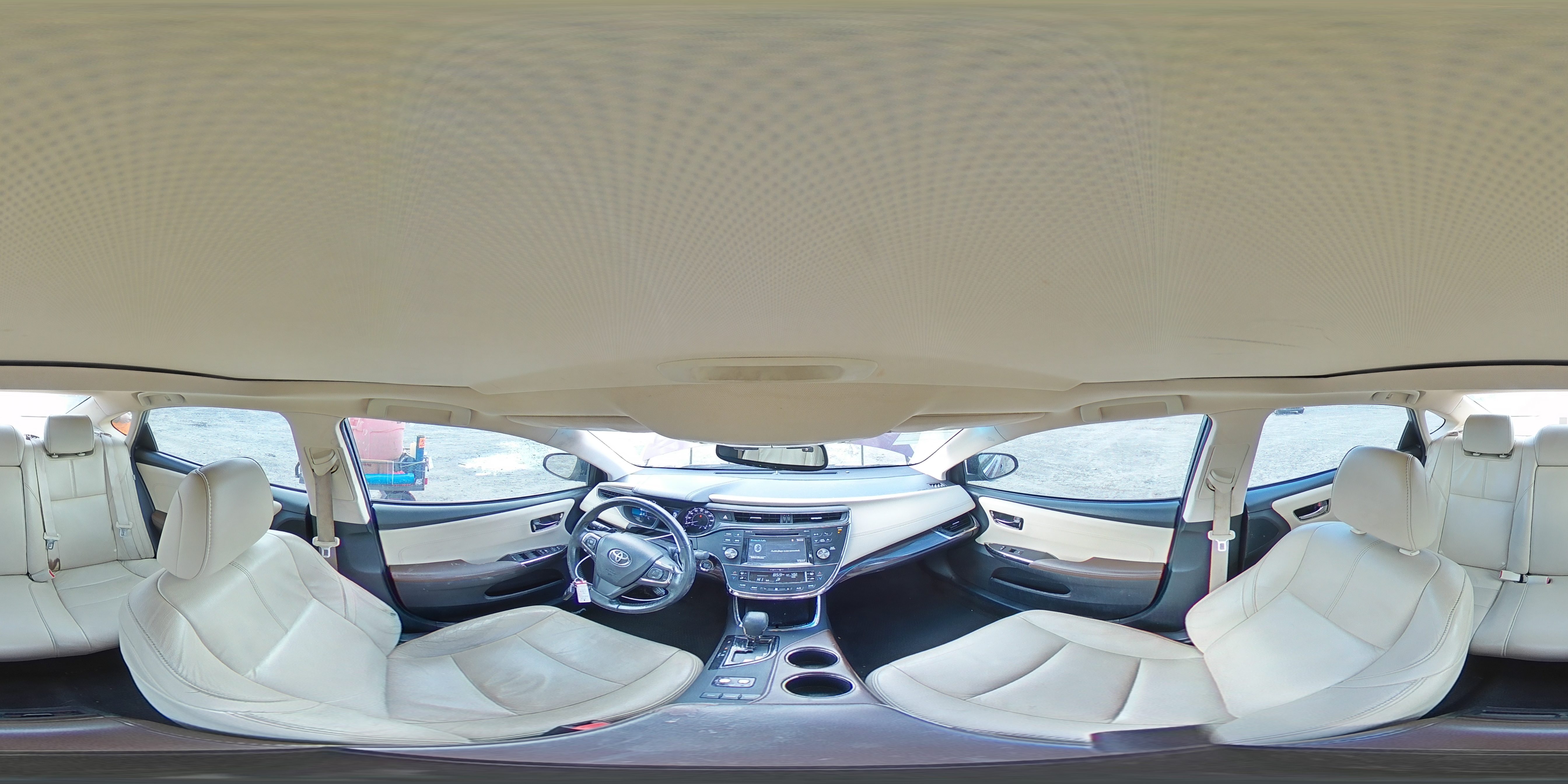 2015 Toyota Avalon - Image 13
