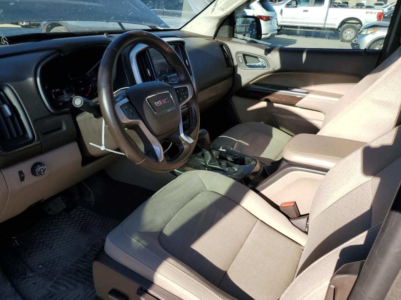 2016 GMC Canyon - Image 8