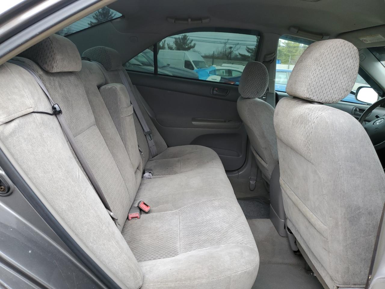2003 Toyota Camry - Image 10