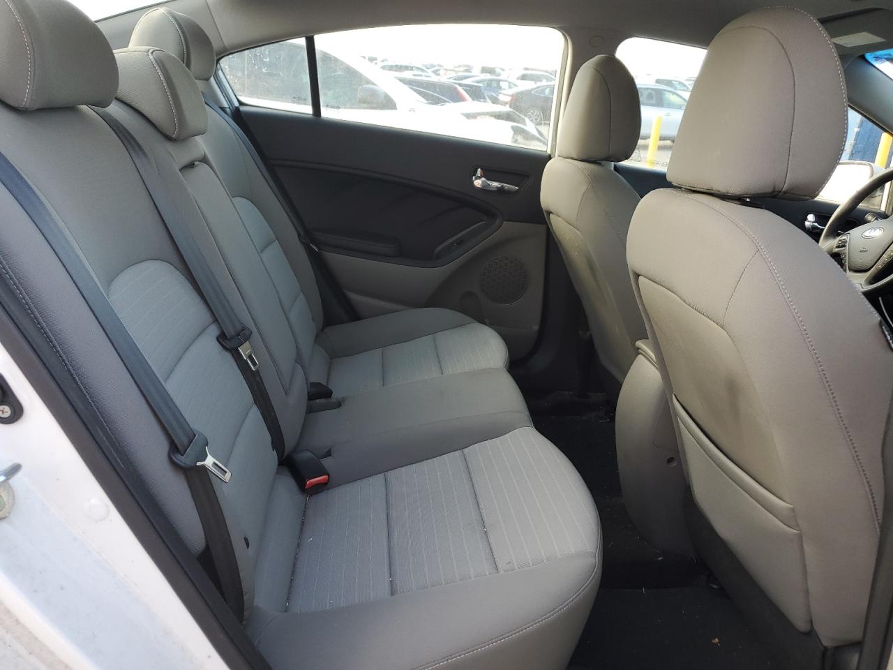 2014 Kia Forte - Image 10