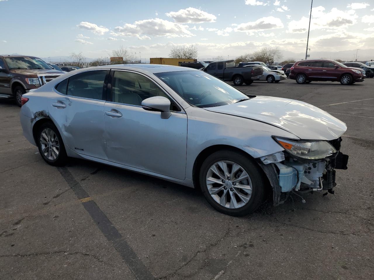 2013 Lexus ES - Image 4