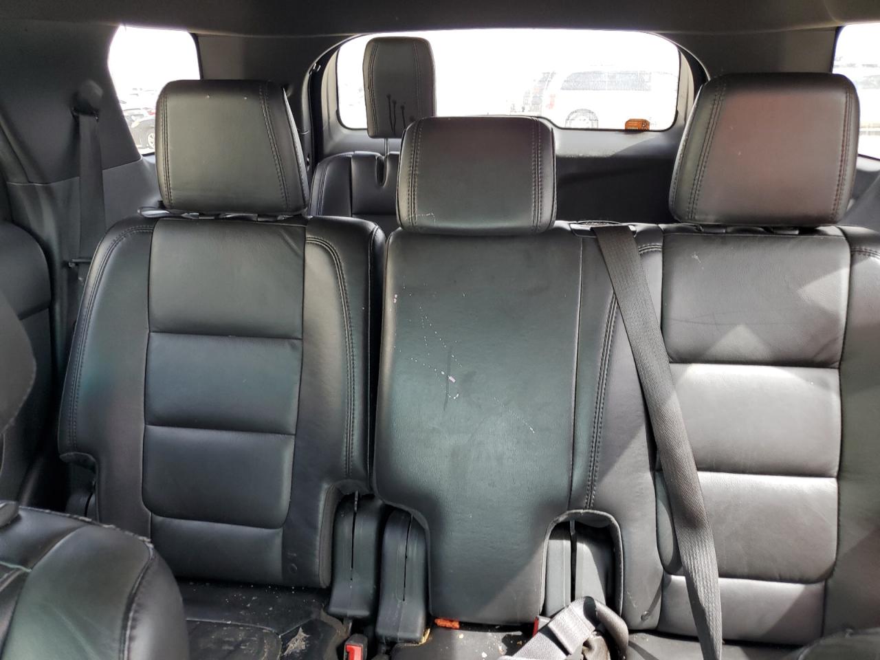 2014 Ford Explorer - Image 10
