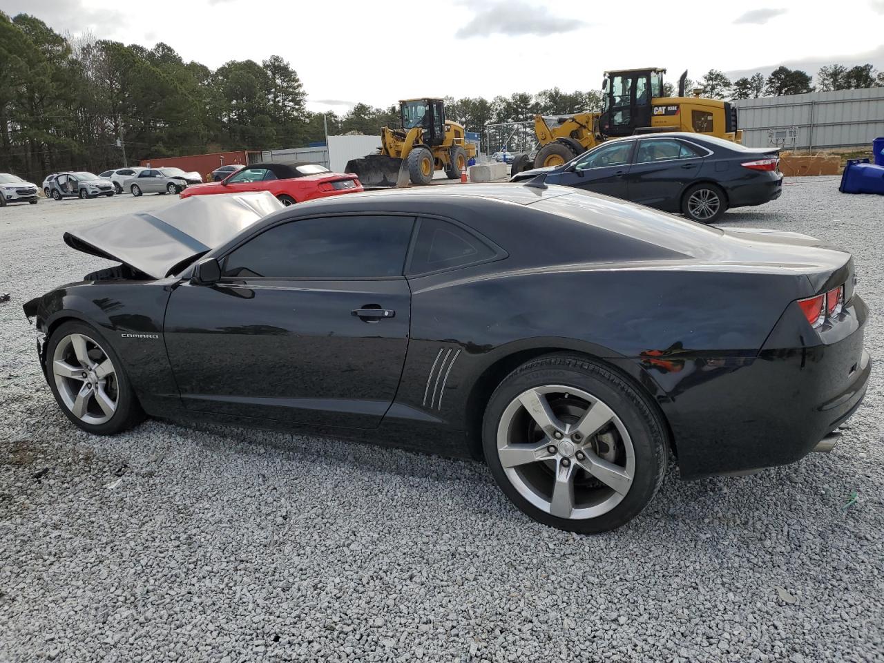 2011 Chevrolet Camaro - Image 2