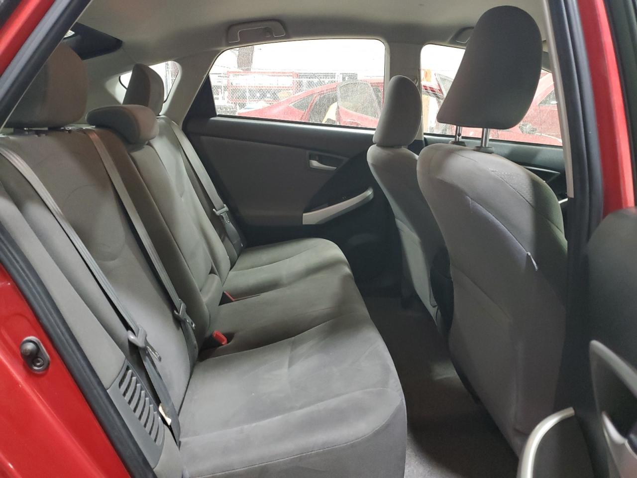 2012 Toyota Prius - Image 10