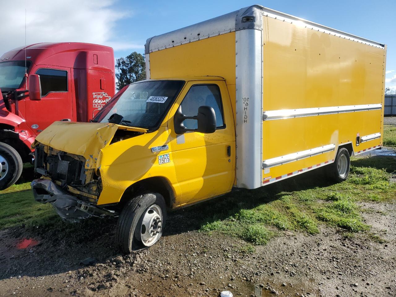 2015 Ford Econoline - Image 1