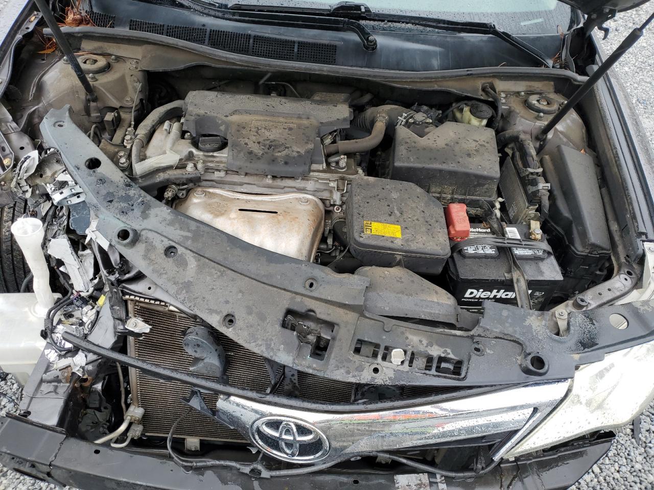 2014 Toyota Camry - Image 11