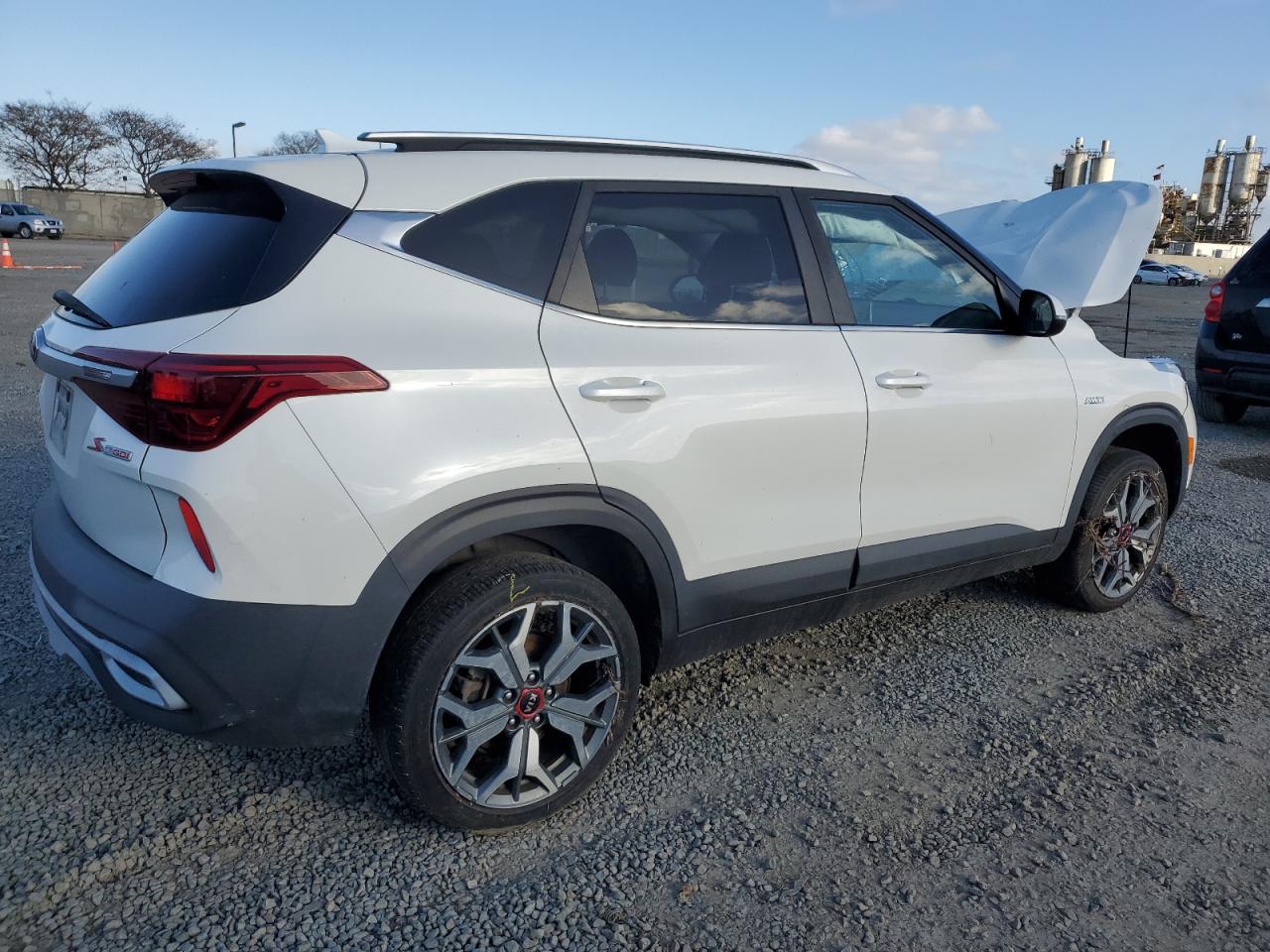 2021 Kia Seltos - Image 3