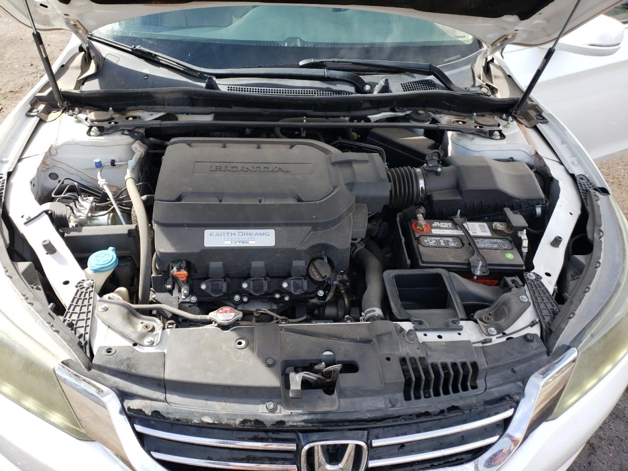 2015 Honda Accord - Image 11