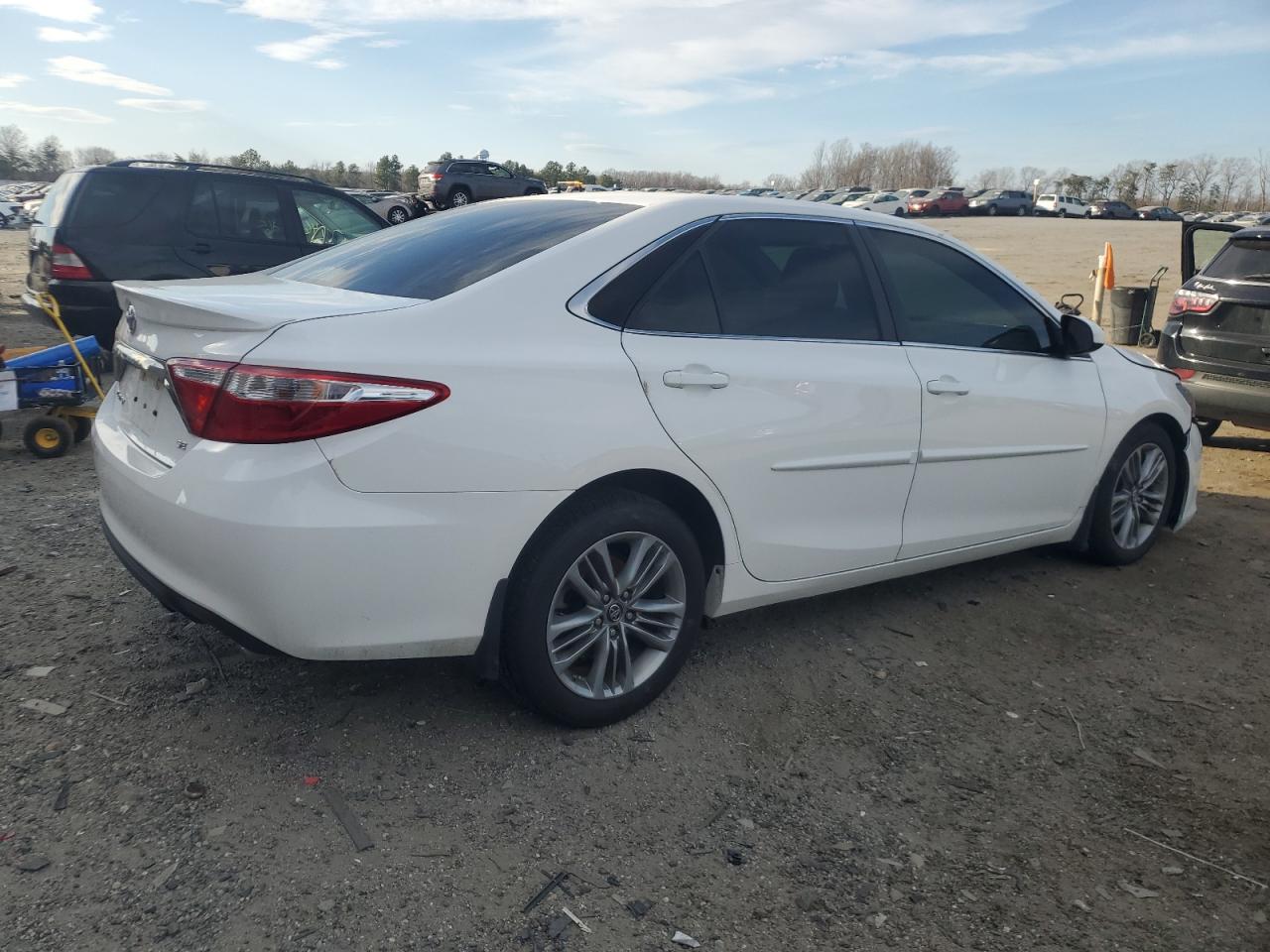 2016 Toyota Camry - Image 3