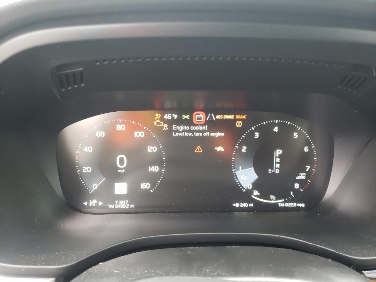 2018 Volvo XC60 - Image 9