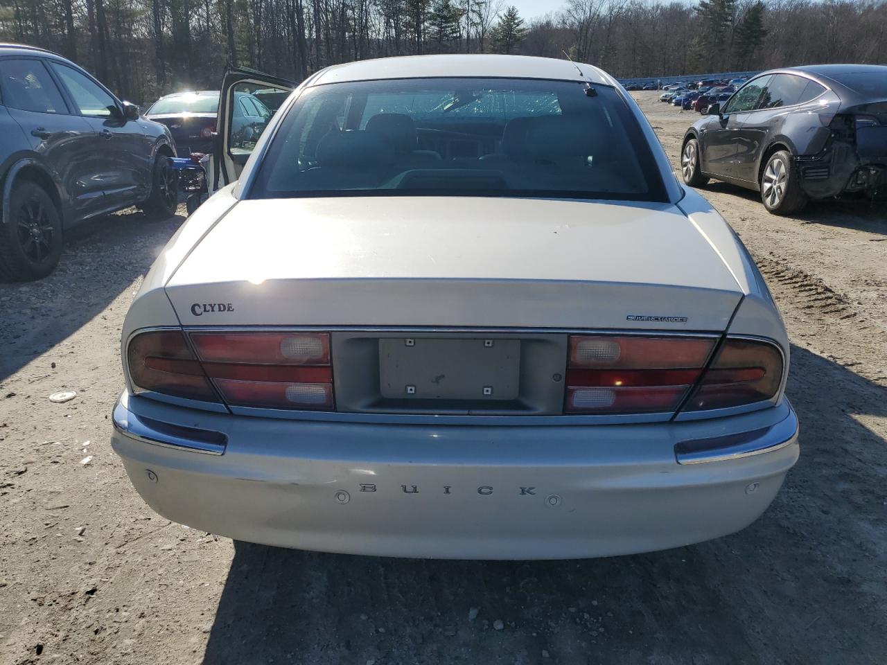 2002 Buick Park Avenue Ultra VIN: 1G4CU541924170270 Lot: 48376845
