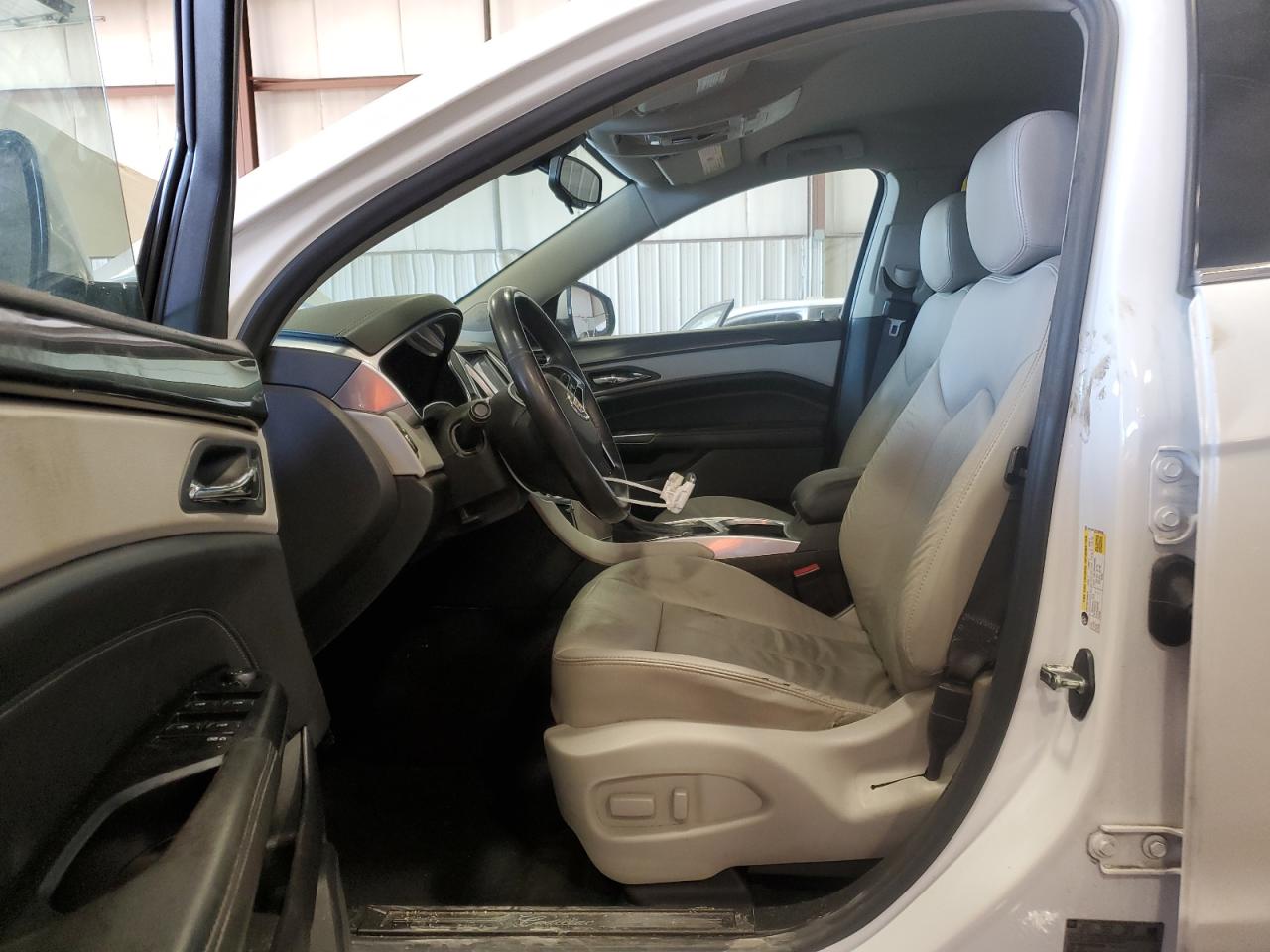 2015 Cadillac SRX - Image 7