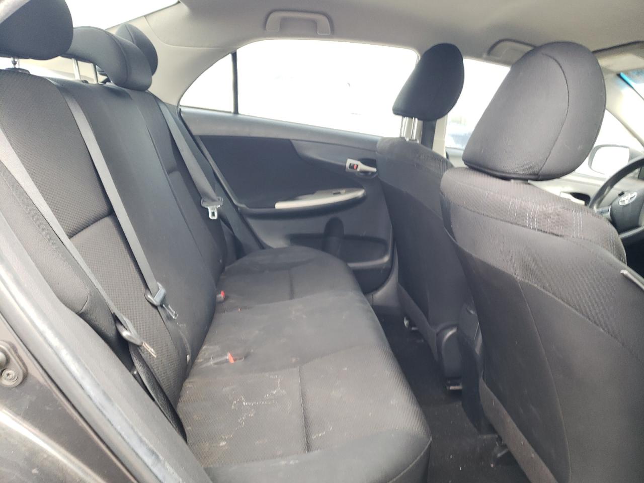 2011 Toyota Corolla - Image 10