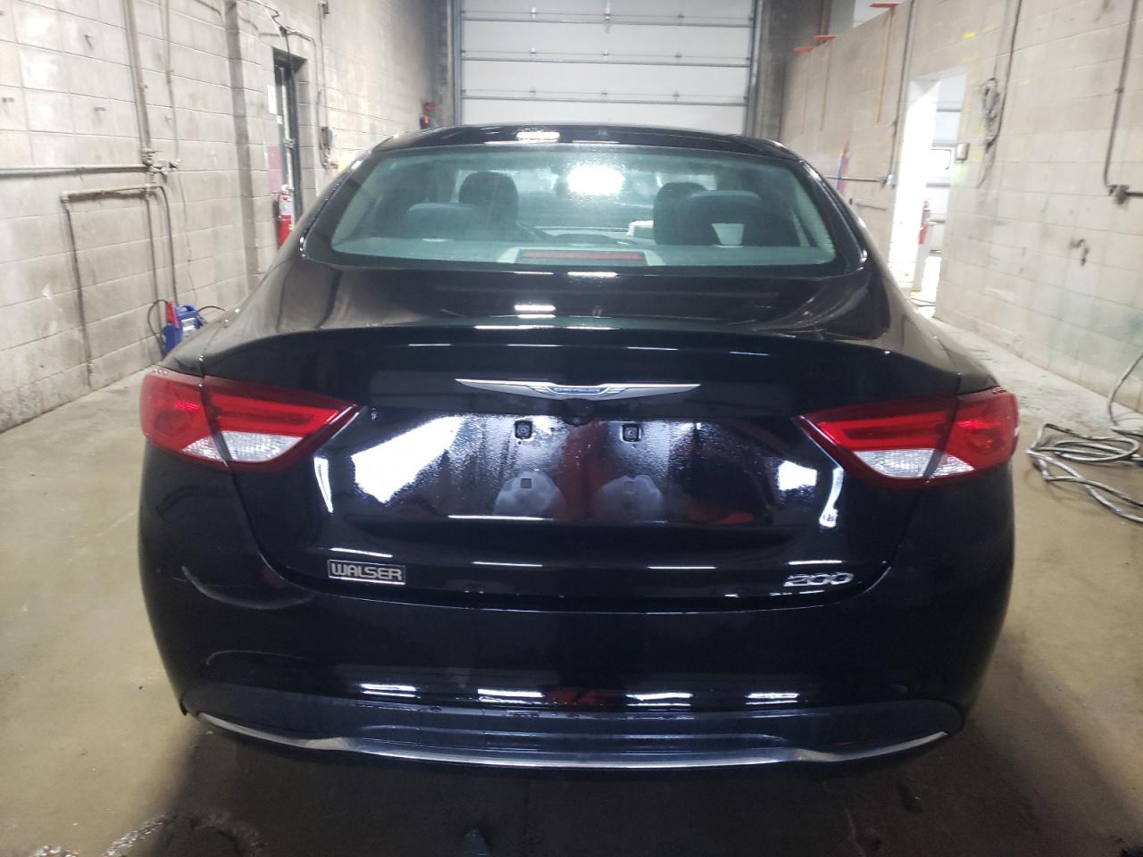 2016 Chrysler 200 - Image 6