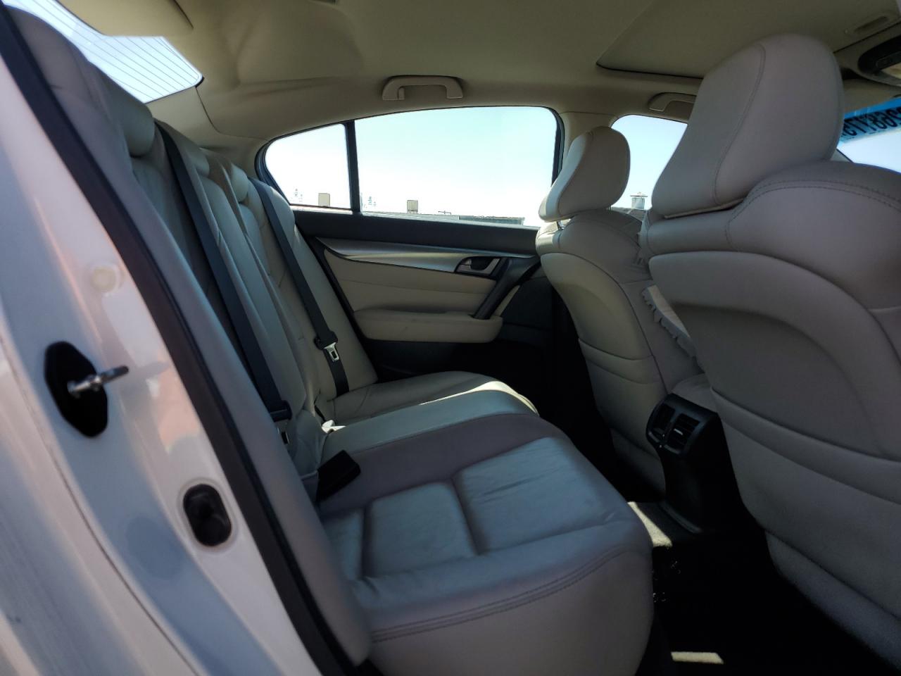 2010 Acura TL - Image 10
