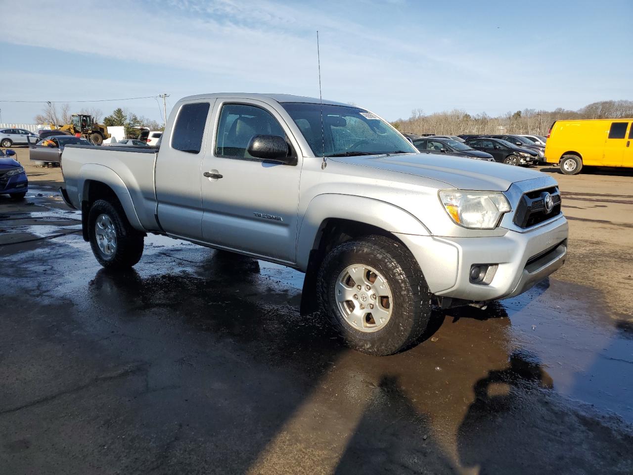 2013 Toyota Tacoma - Image 4