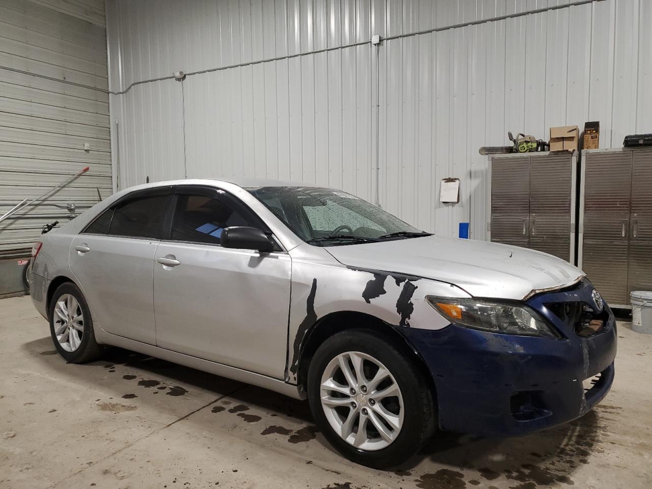 2010 Toyota Camry - Image 4