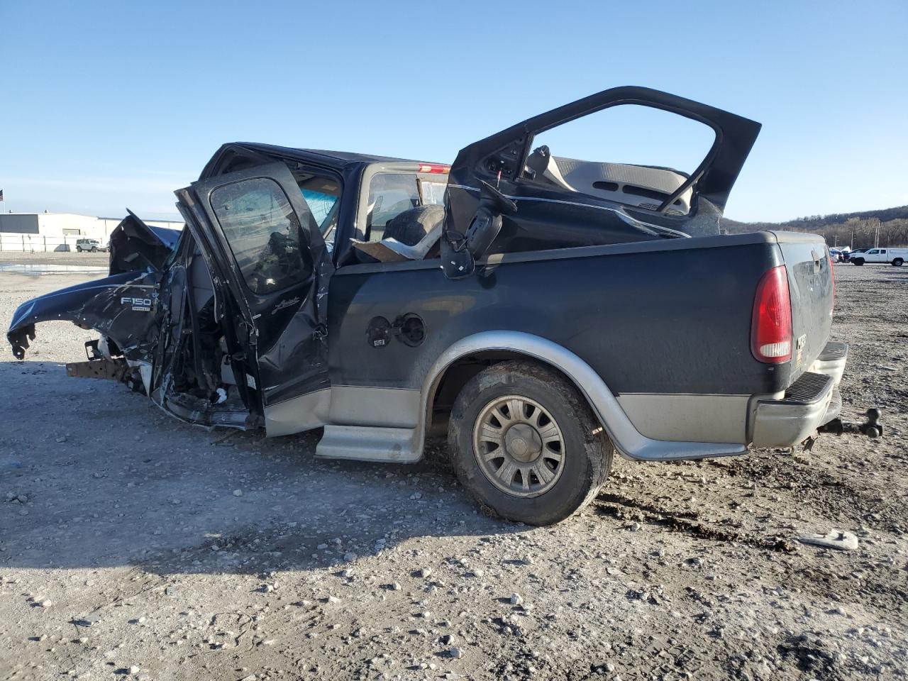 2002 Ford F-150 - Image 2
