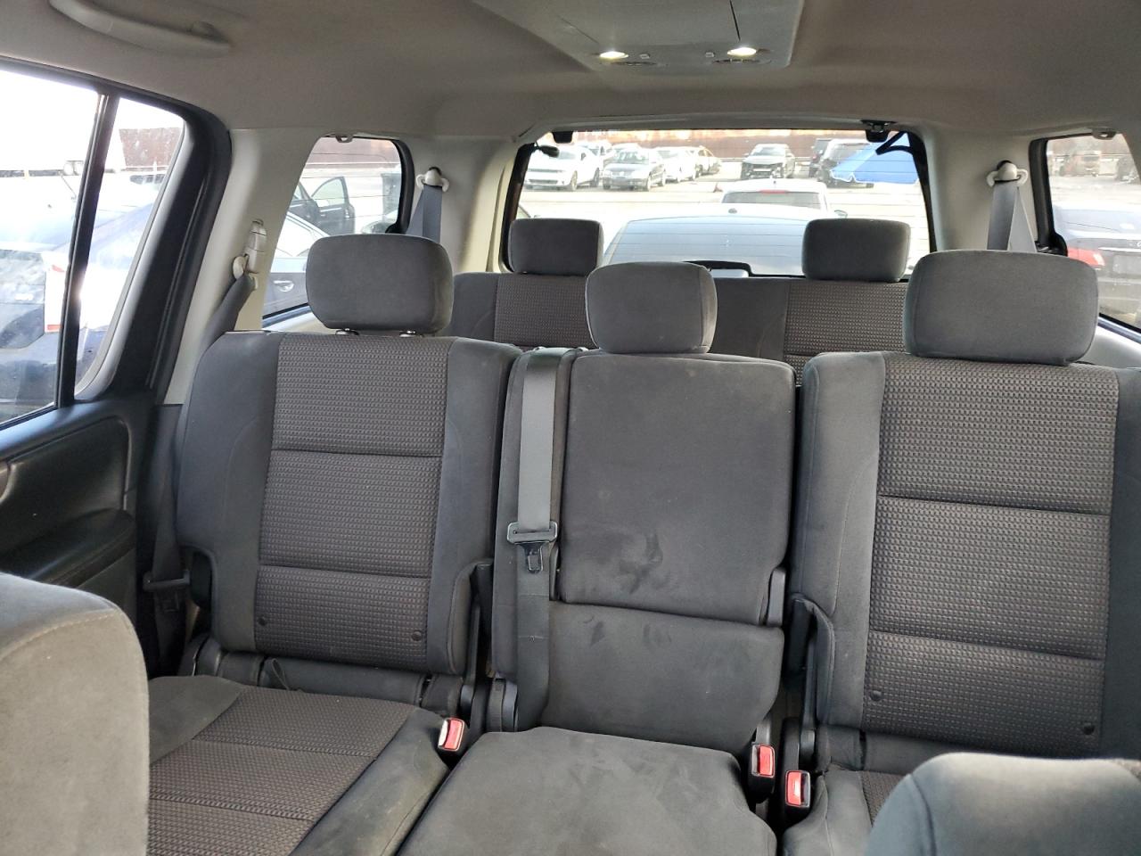2010 Nissan Armada - Image 10