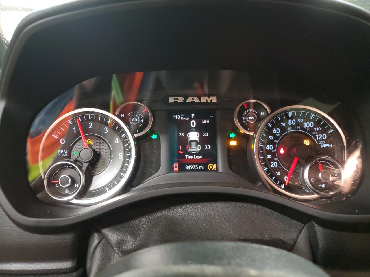 2019 RAM 1500 - Image 9