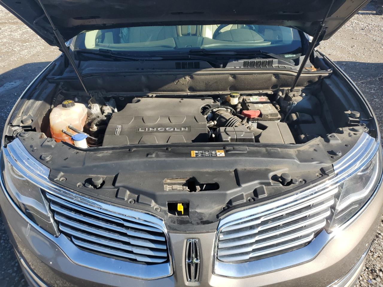 2017 Lincoln MKX - Image 13