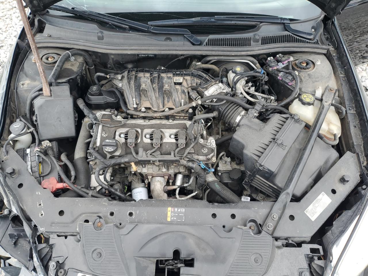 2015 Chevrolet Impala - Image 13