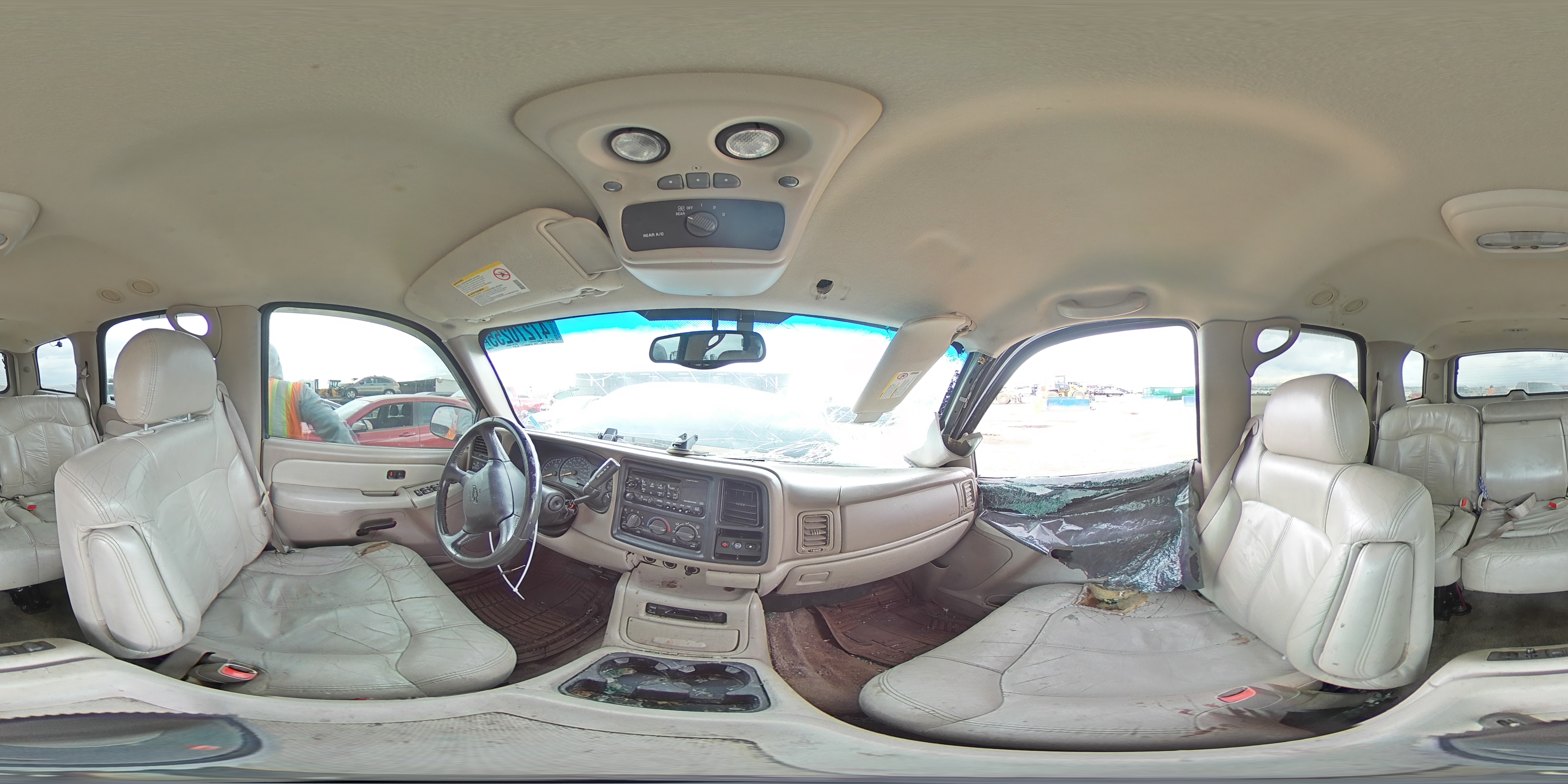 2001 Chevrolet Tahoe - Image 14