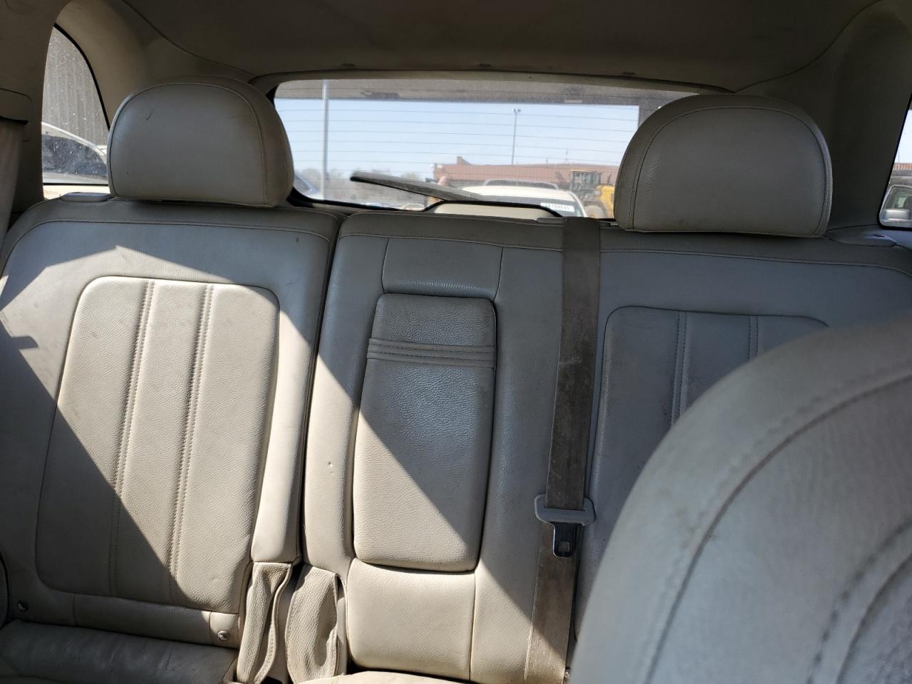 2008 Saturn VUE - Image 10