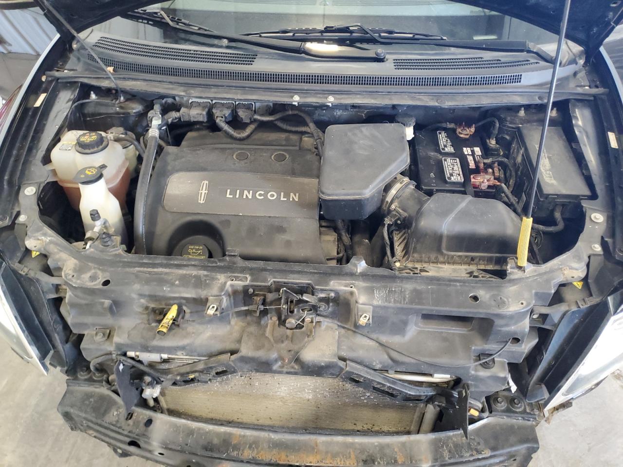 2013 Lincoln MKX - Image 12