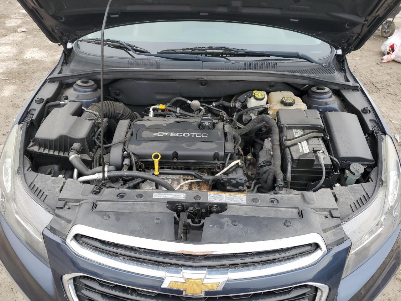 2015 Chevrolet Cruze - Image 13