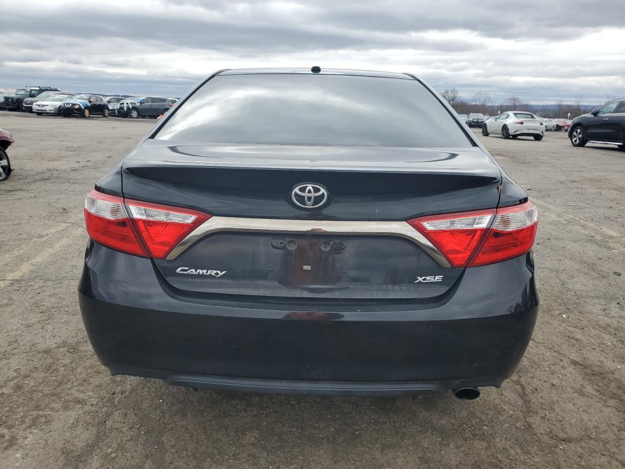 2015 Toyota Camry - Image 6