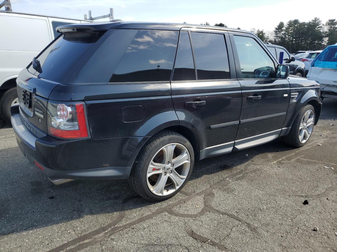 2010 Land Rover Range Rover - Image 3