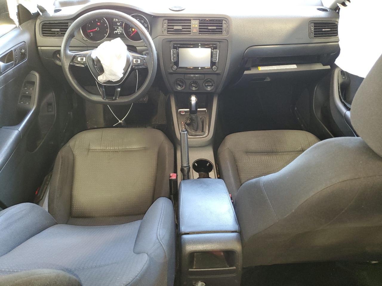2015 Volkswagen Jetta - Image 8