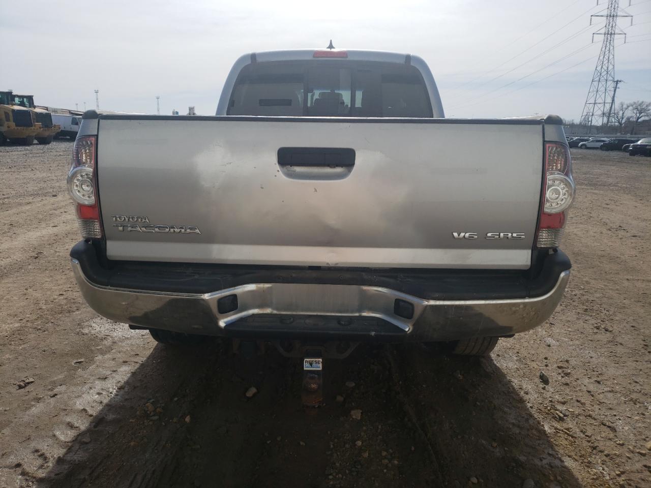 2015 Toyota Tacoma - Image 6