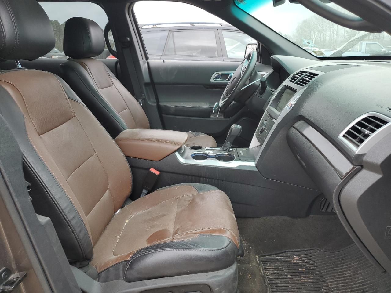 2015 Ford Explorer - Image 7