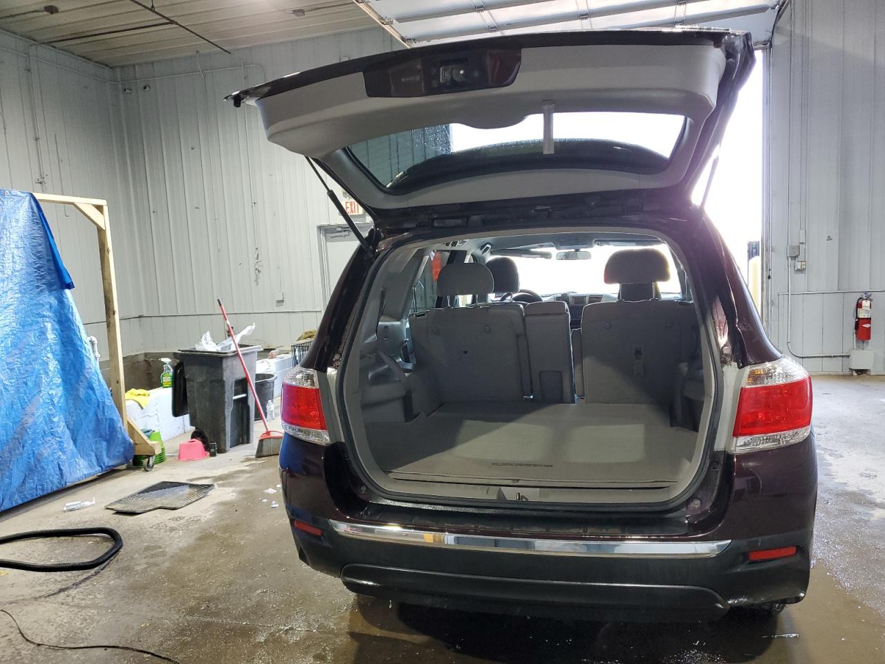 2013 Toyota Highlander - Image 6