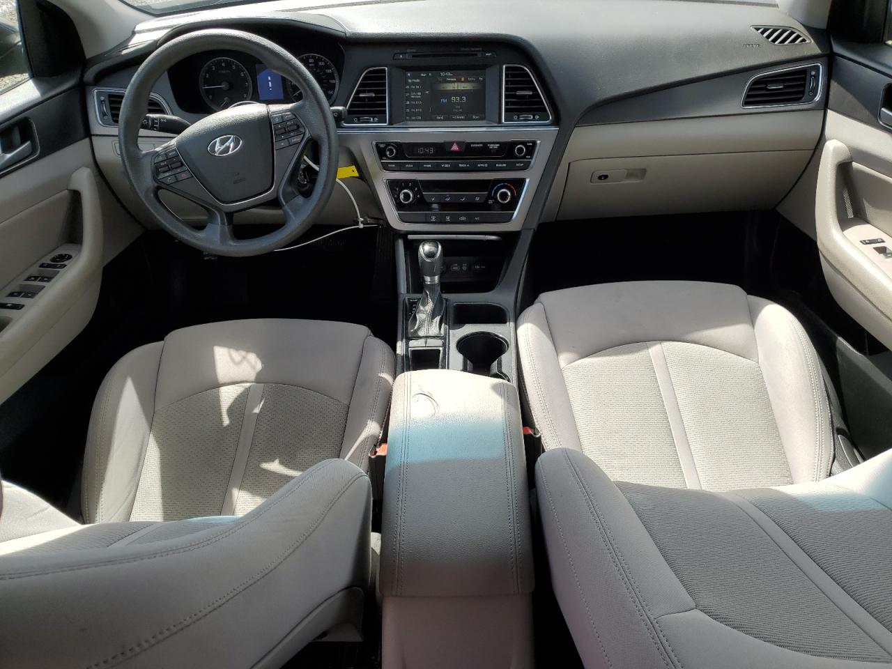 2016 Hyundai Sonata - Image 8